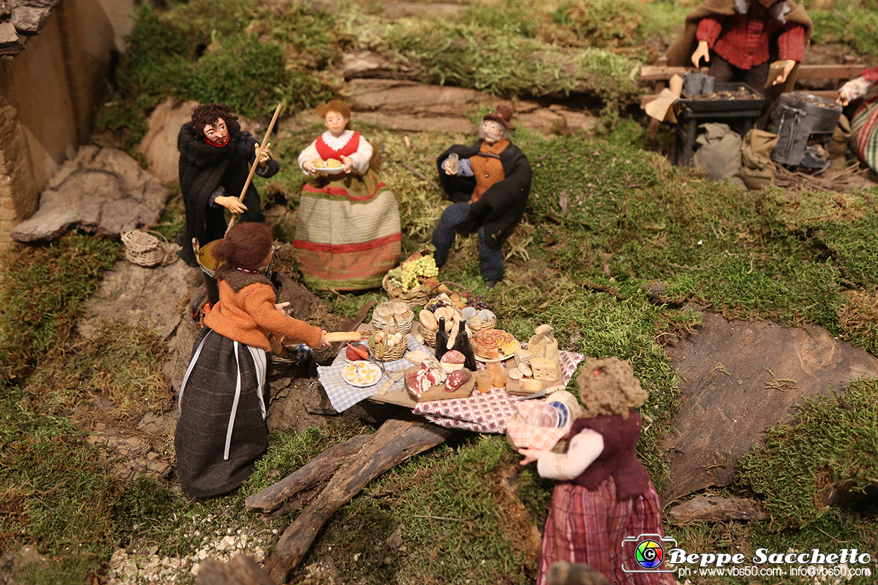 VBS_7481 - Abbazia di Vezzolano - Presepe artistico di Anna Rosa Nicola.jpg